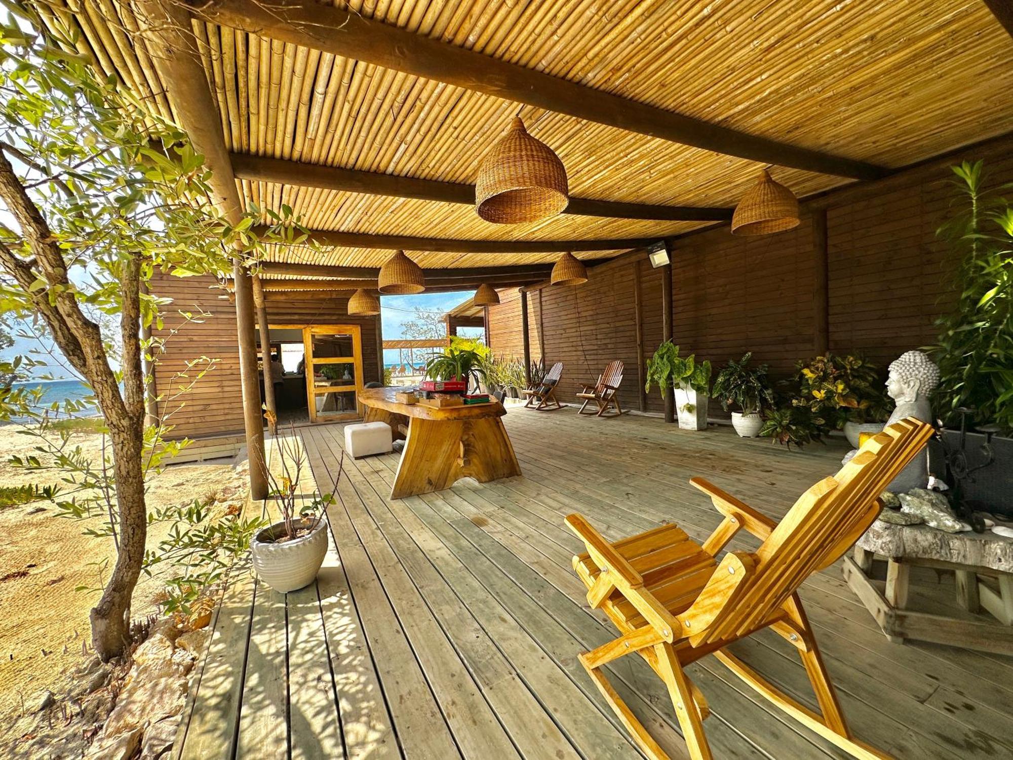 Medusa Hostel Isla Tintipan Tintipan Island Exterior photo
